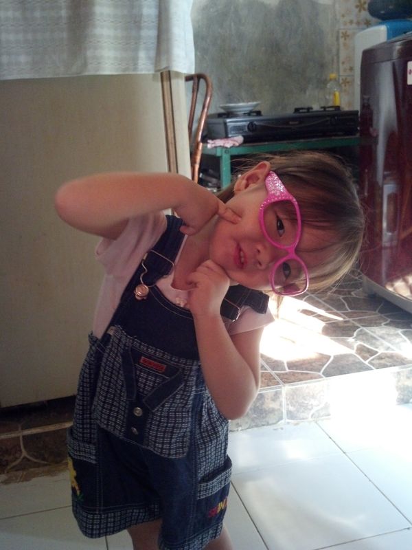 Eveline Andrea Welly, 2,5 Tahun, Perempuan